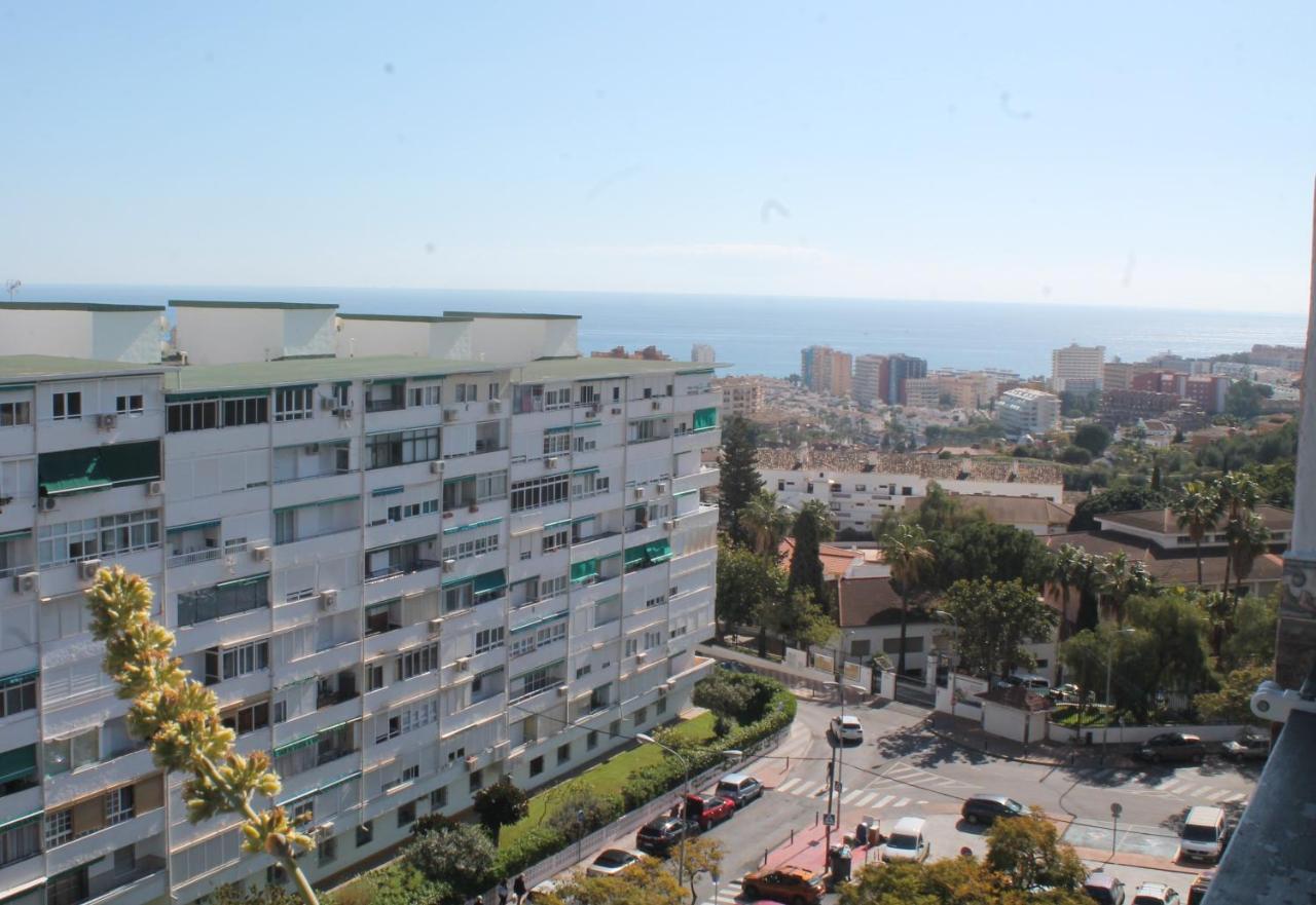 Coty'S Beach, Habitaciones En Casa Compartida Benalmadena Exterior photo